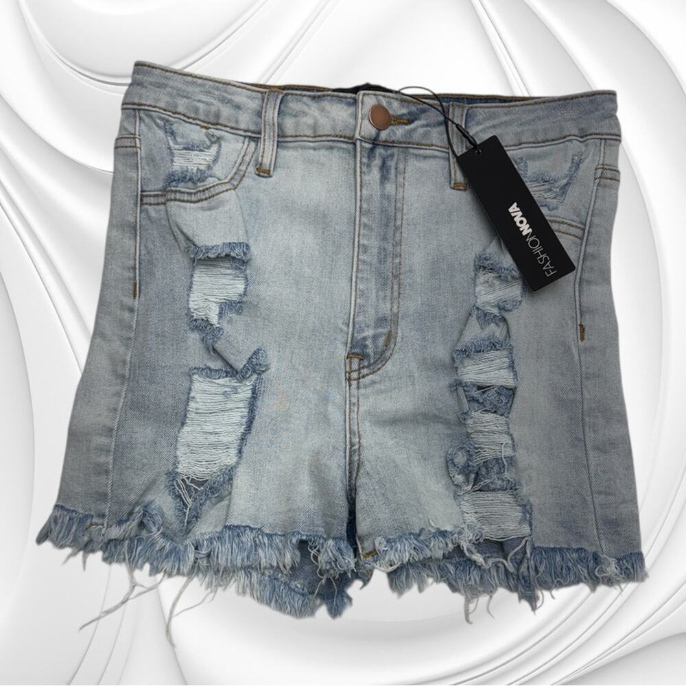 FASHION NOVA Women’s 9 (juniors) Distressed Blue Jean Shorts